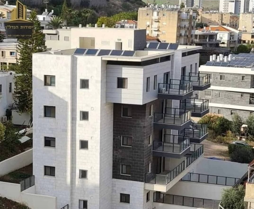 דירת גג 5 חד' במחיר מעולה